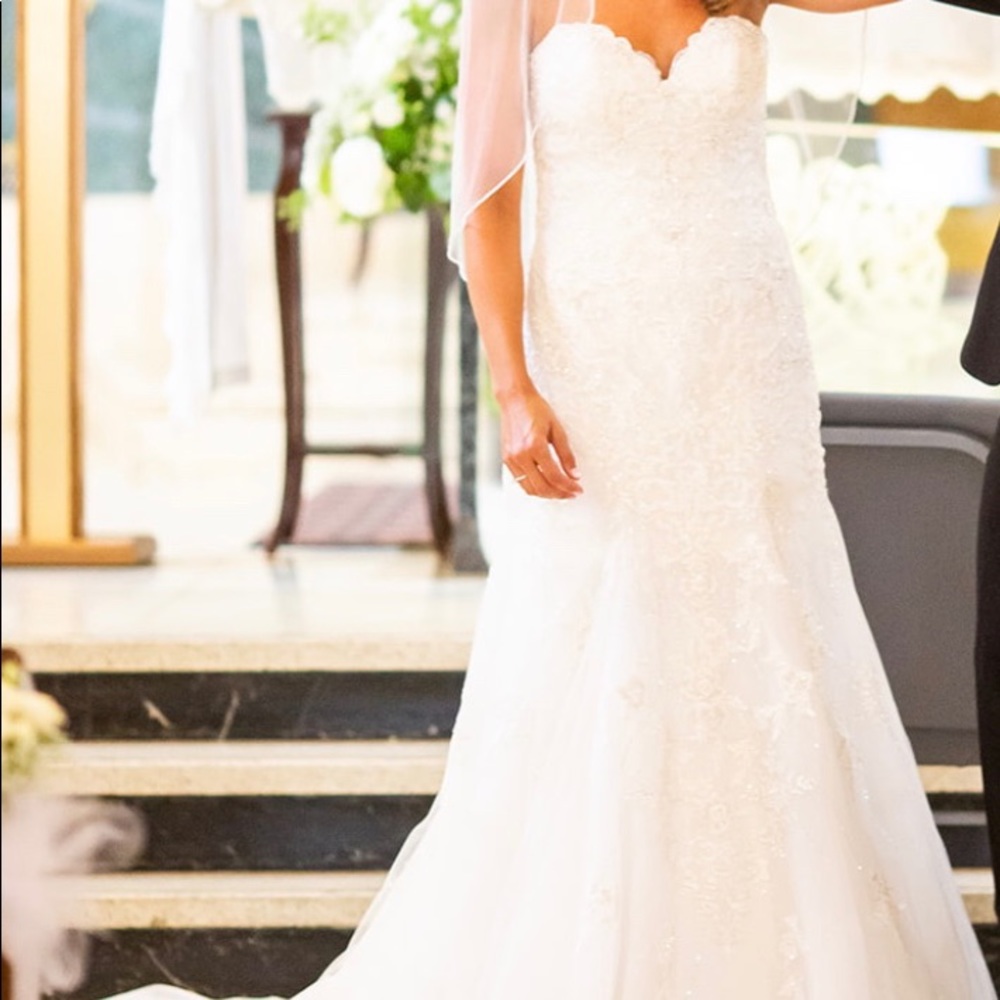 Sparkling Mermaid Wedding Dress - Picture 2 of 7